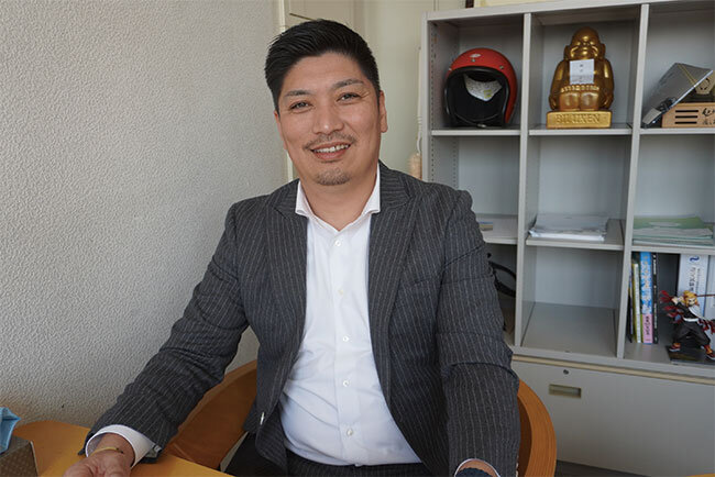 玄武の大上営業部長