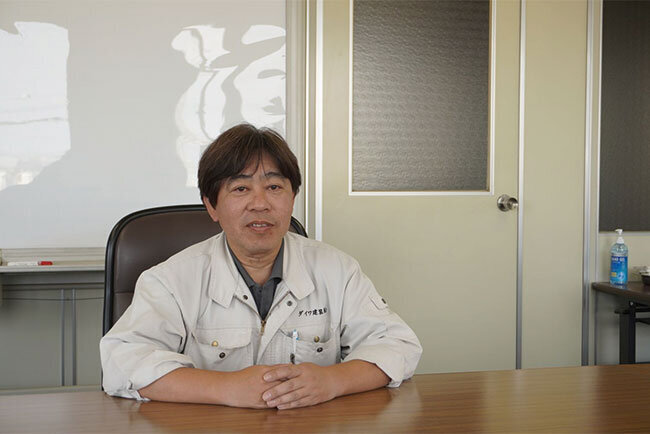 顧客に寄り添う提案の大切さを語る𠮷井社長