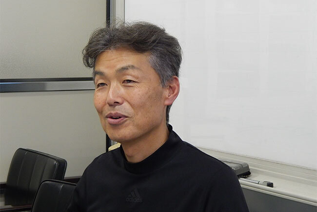 「自社主導で能動的にキッチンカー事業を展開する」と語る黒田正樹社長