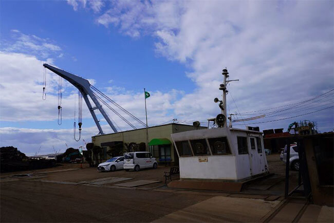 宮地サルベージの本社の外観