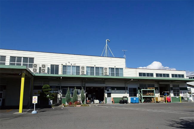 温度と湿度を徹底管理するために環境センサーを3台導入。製造ラインの温湿度を常時監視し、不良発生率の低減に早くも効果を発揮している＝ブレーキパッド工場「STAGE.2」