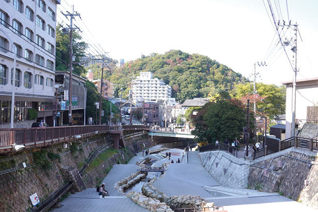 多くの旅館が集まる有馬温泉