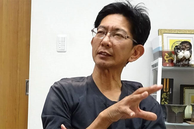 「コロナ禍で、お祝い事がなくなり、業績も急激に落ち込んだ。需要が激減したことや、苗の輸入が困難になった事で、店じまいをする生産者もあったが、当社は何とか持ちこたえると、外出を控えた人たちから、会えなくなった人への贈答品としての需要が高まり、業績は逆に良くなった。」と話す伊早坂栄作社長