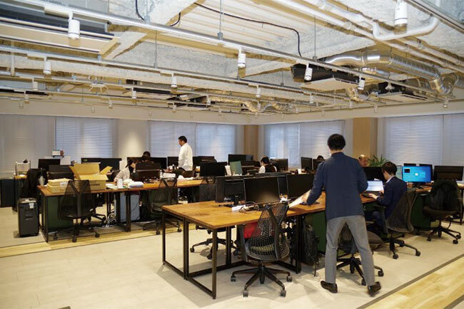 スタイリッシュなオフィス環境