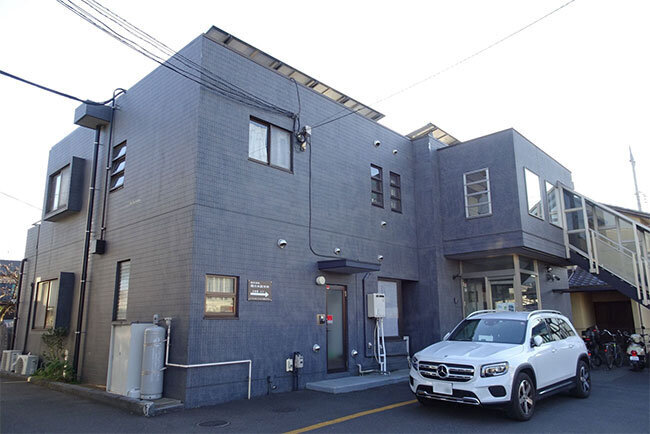 どこも作れなかった極薄テープの開発に成功したことが法人化のきっかけとなった＝本社