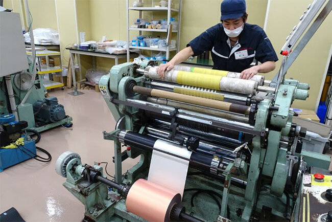 原反製造に参入し、より薄く細いテープの開発が可能になった