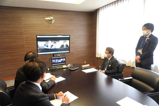 Web会議システムを機動的に活用している