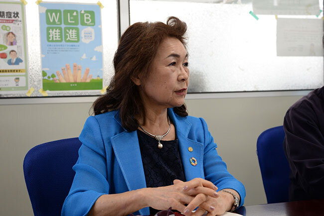 製造現場の改善に意欲的な大古社長。健康経営への取り組みをはじめ、従業員の働きやすい環境づくりにも積極的に取り組んでいる