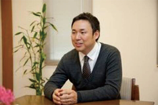 総務課係長の楠木雄一さん