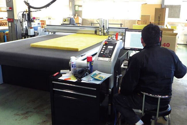 CAD対応のデジタルカッター