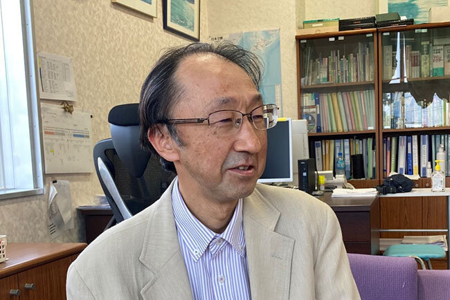 コロロ学舎が運営する瑞学園の杉浦章一園長。発達障害を持つ大人たちの療育に取り組んでいる