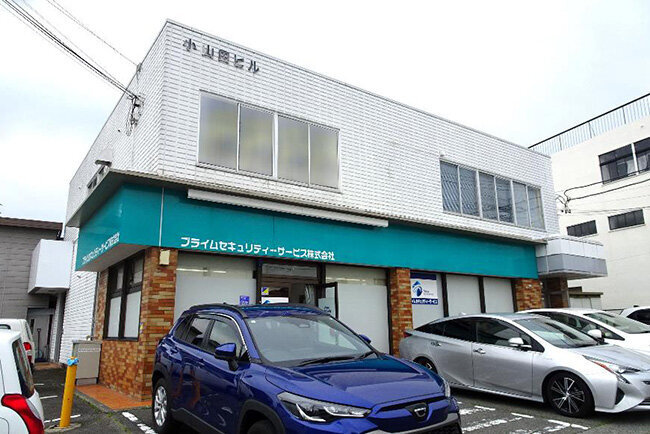 大手警備会社の富士吉田営業所から独立し、プライムセキュリティーサービス本社として従業員57人でスタート