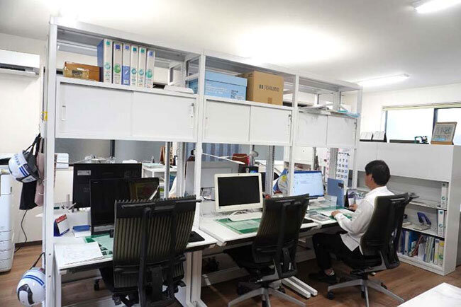 台風で被害を受けた後、見事に復活した橋本組の本社オフィス