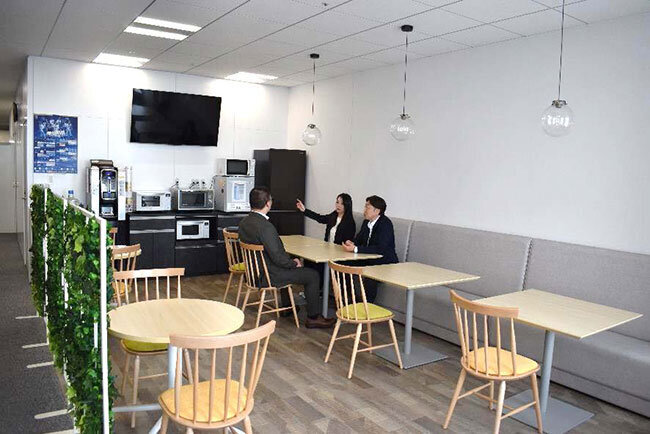 従業員が休憩時間などに使うリフレッシュスペース。自席でランチを食べる従業員が減ったという