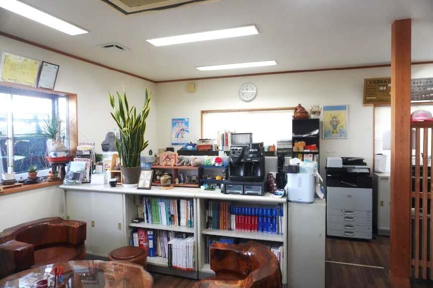 守安ハウジングパークのオフィスの様子