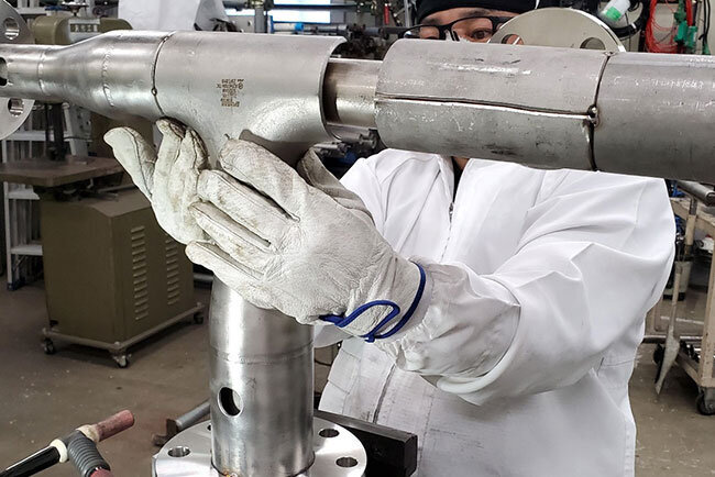 配管工事のエキスパートとして大手企業の工場で欠かせない存在となっている