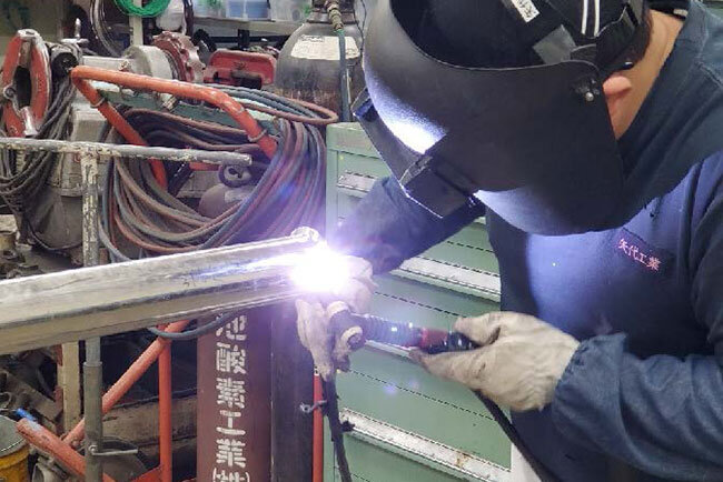 サニタリー配管には外側も内側も変質しない高度な溶接ノウハウが求められる