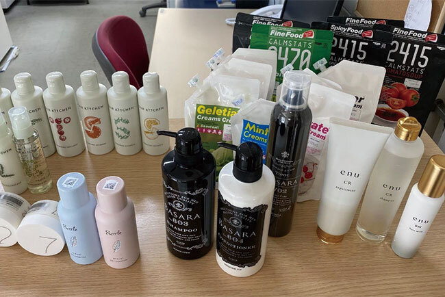 理美容サロン向けにシャンプーなどの商品を供給。取り扱い商品は3～4万点に上る