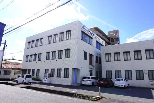 ファビオの本社・工場の外観