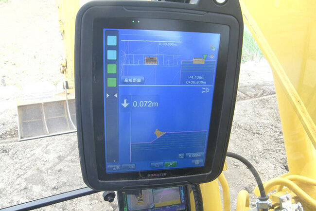 ICT建設機械のオペレータに対して操作支援するモニター画面