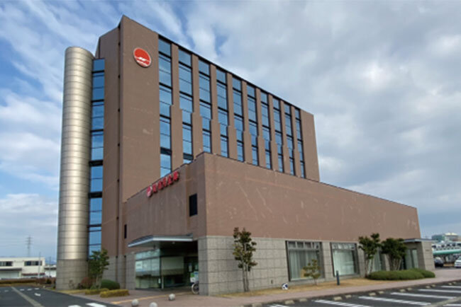 関信用金庫本店の外観