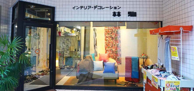 林駒丸亀店の外観