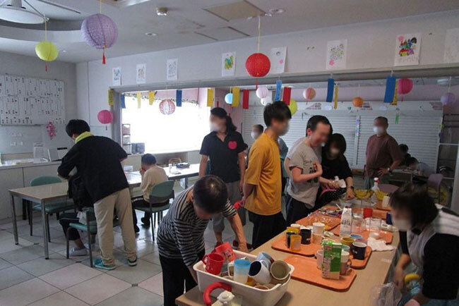 ここ10年の間に利用者の高齢化が進んでいるという。とうもうさわの寮開設時に20歳で入所した利用者もすでに60歳を超えた