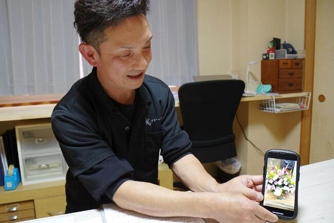  スマートフォンからLINEに記録された画像を閲覧できる