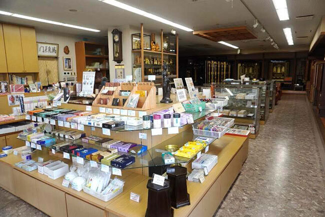 佐々木仏壇店の店内の様子