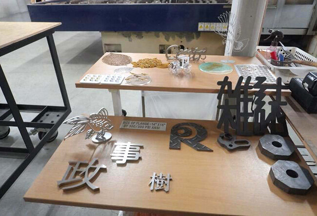 AIアシスト機能搭載型のファイバーレーザー加工機を使って精密加工した製作物