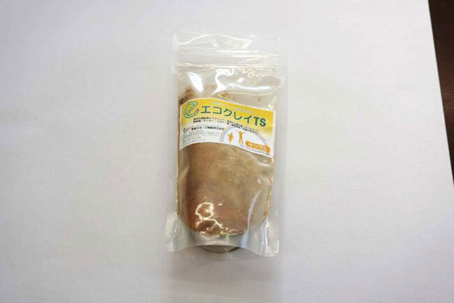 東和スポーツ施設が開発したエコクレイのサンプル
