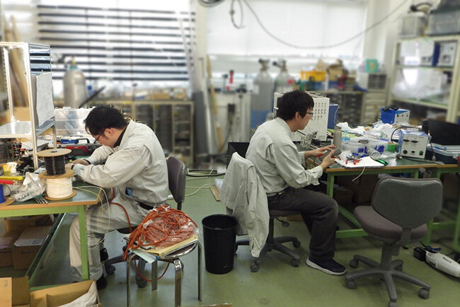 分析・計測装置の開発現場