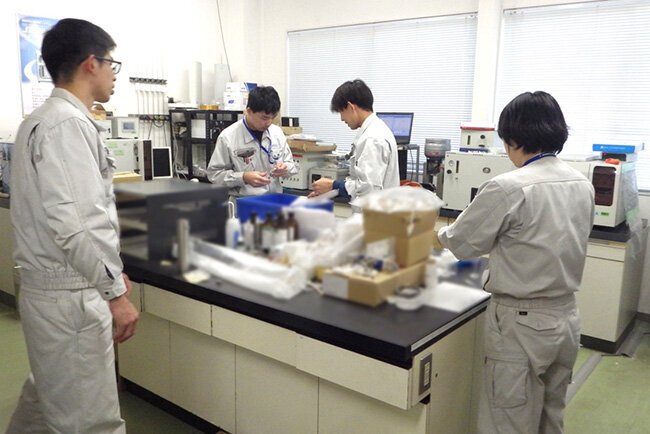 開発現場の若手技術者たち