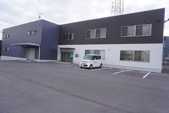 サニーエイトの本社の外観