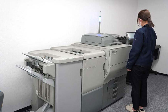 複合機のスキャン機能を活用して紙文書をデジタル化している