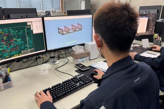 受注したオリジナルの生産設備の設計から生産設備立ち上げまでを社内で完結できる