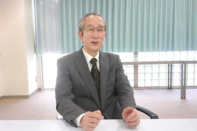 京都仏眼鍼灸理療専門学校の小林靖弘校長