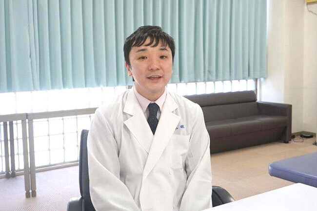 京都仏眼鍼灸理療専門学校の松尾卓副校長補佐