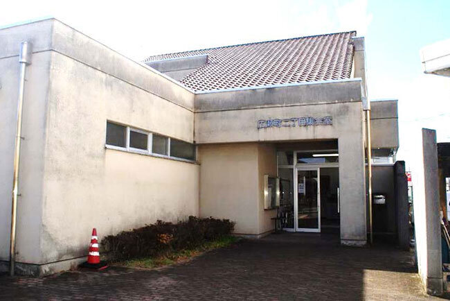 「広瀬町二丁目自治会」の事務局が置かれる「広瀬町二丁目集会室」