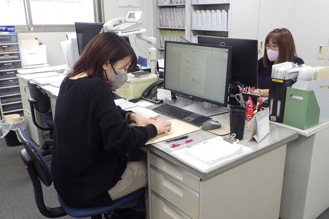 勤怠管理システムの導入によって事務効率が向上した管理部門