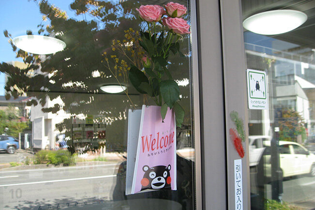 LIMEXを素材に開発した一輪挿し「花一輪」