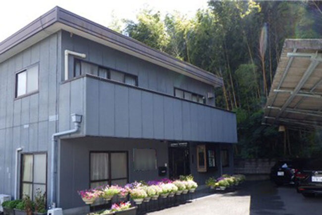 東建設の本社の外観