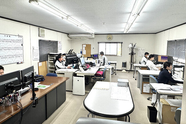 メタルテックのオフィスの様子