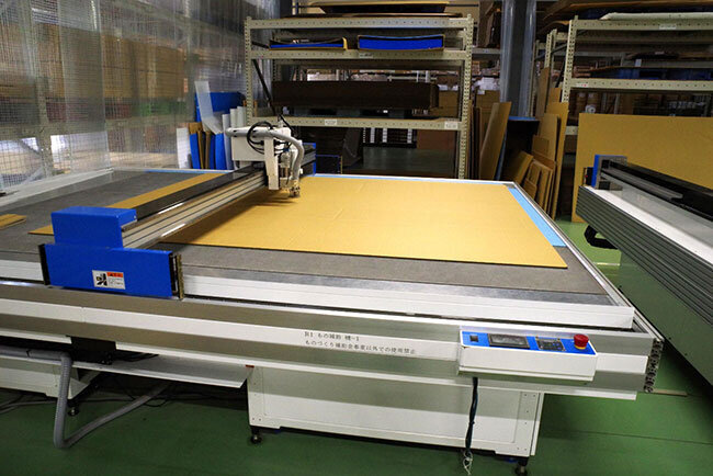 ものづくり補助金で導入したサンプルカッター