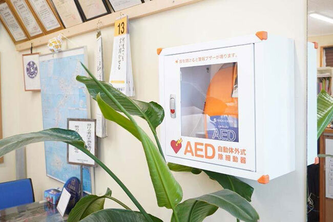 本社の入り口に設置しているAED