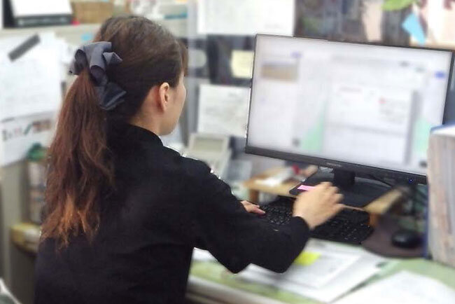 事務スタッフに評判の良い新しいパソコン