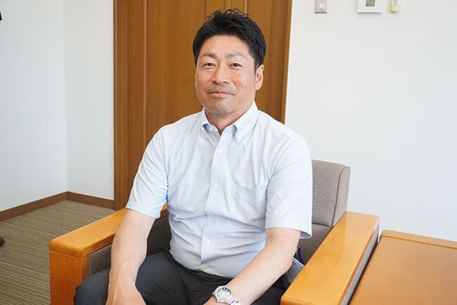 オキナヤの松浦羊輔総合営業部長