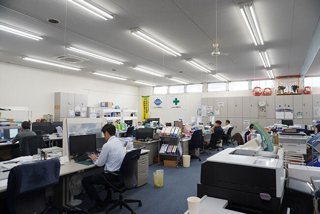 オキナヤのオフィスの様子
