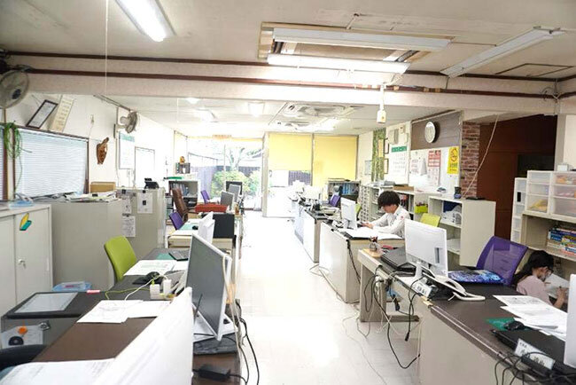 湯本内装のオフィス