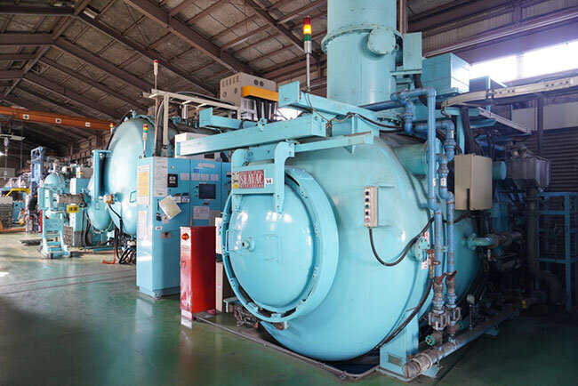 第一工場に設置している真空焼入れ炉